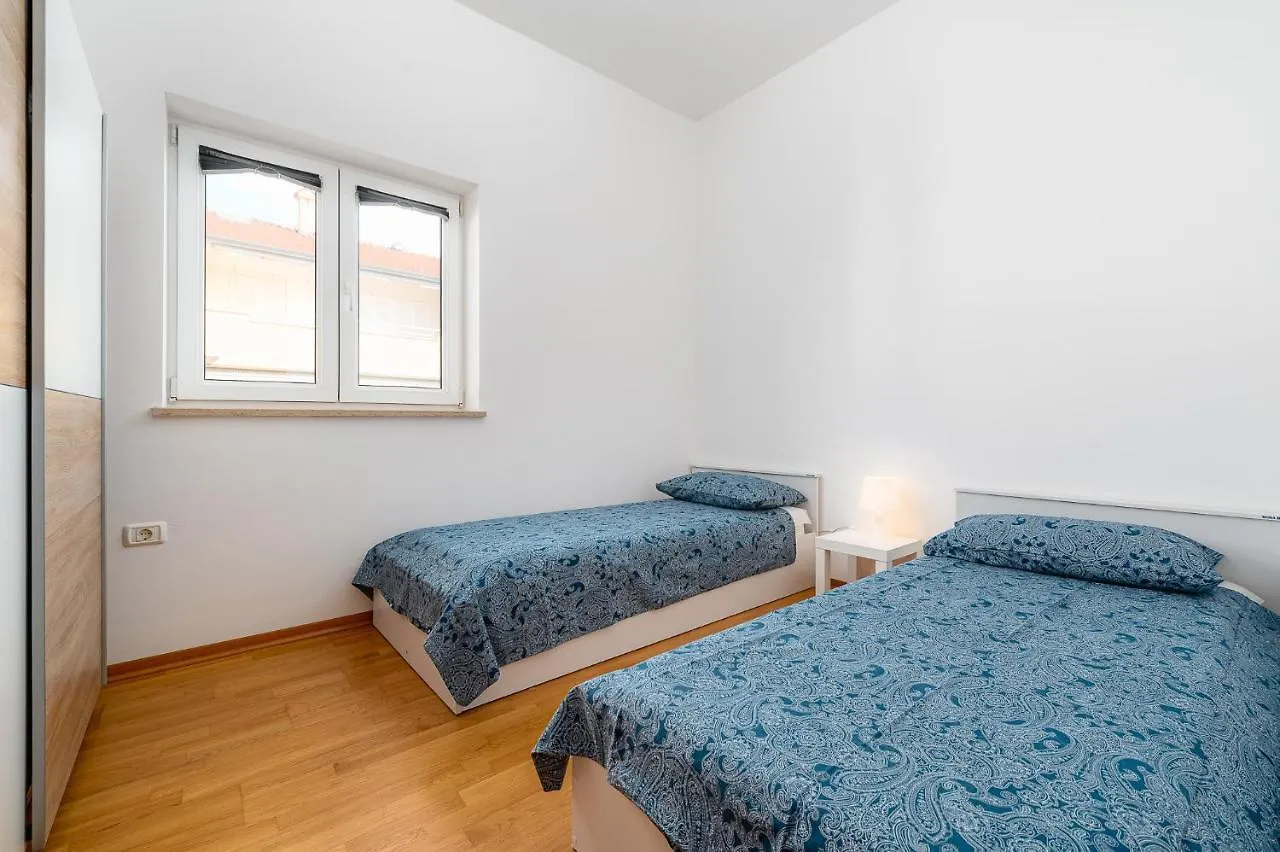 Apartments Flavia With Seaview Zambratija  0*, Zambratija (Istria) Croatia