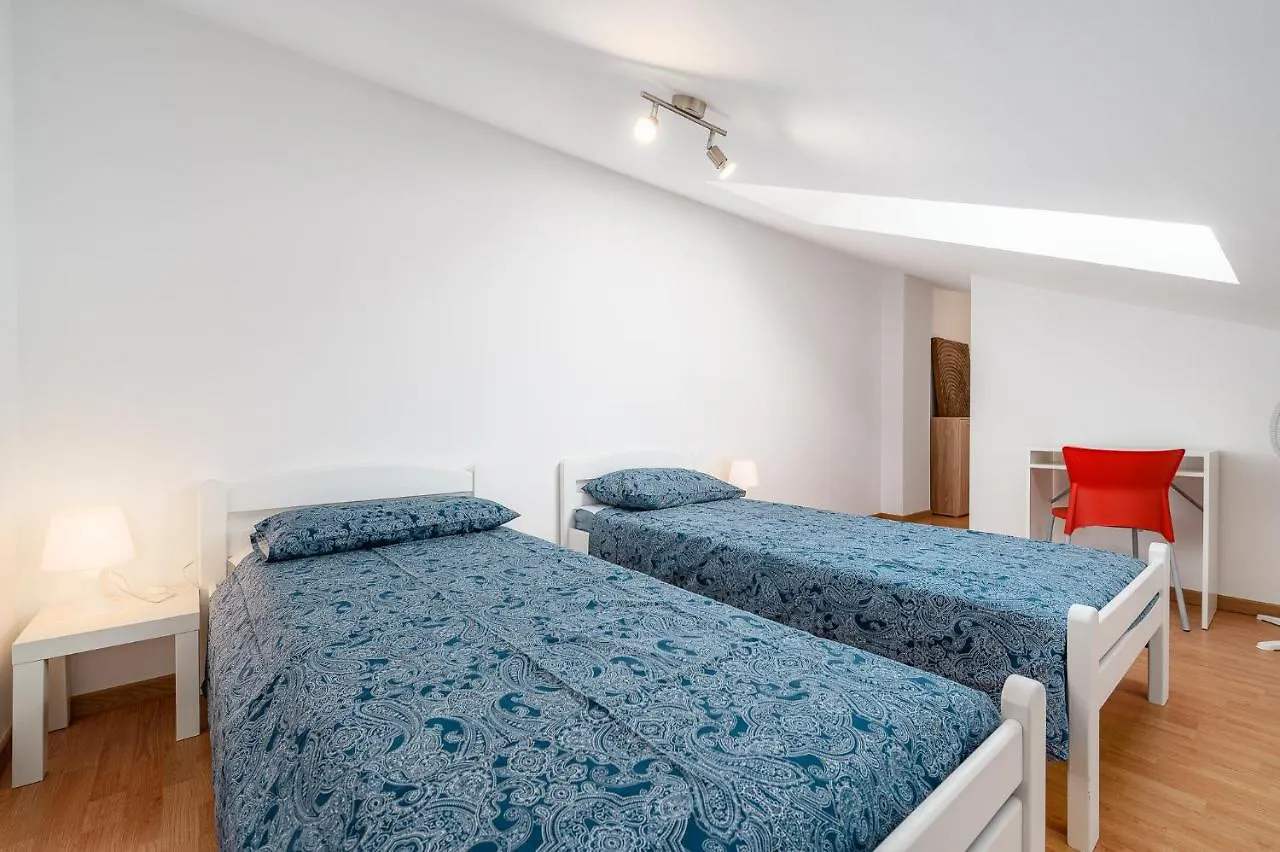 Apartments Flavia With Seaview Zambratija  Croatia